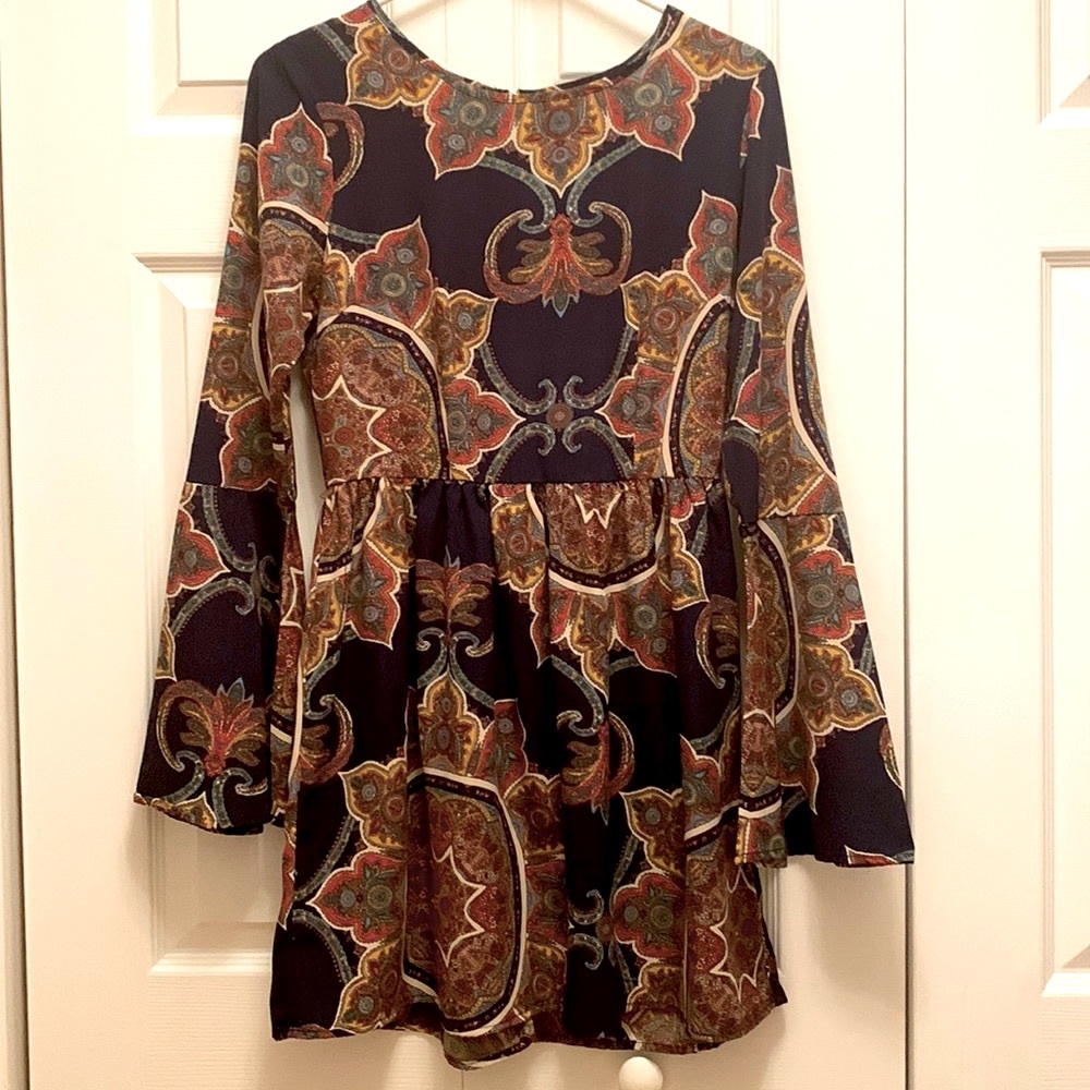 RUSH Flare Sleeved Dress